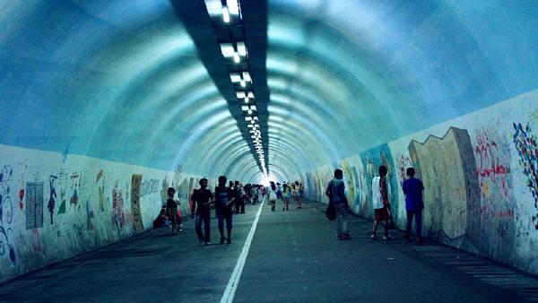 時光隧道 時光隧道